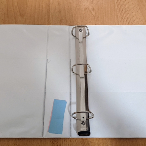 Binder - Picture 2 of 2